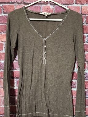 Victoria's Secret Brown Long Sleeve V-Neck Henley Top Size M